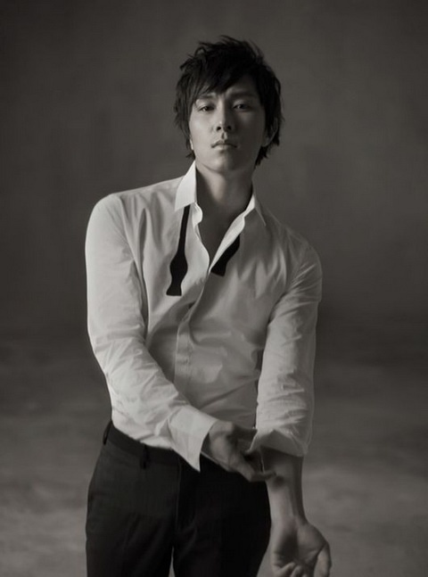 Kim Dong Wan, thành viên nhóm nhạc cựu trào Shinhwa.