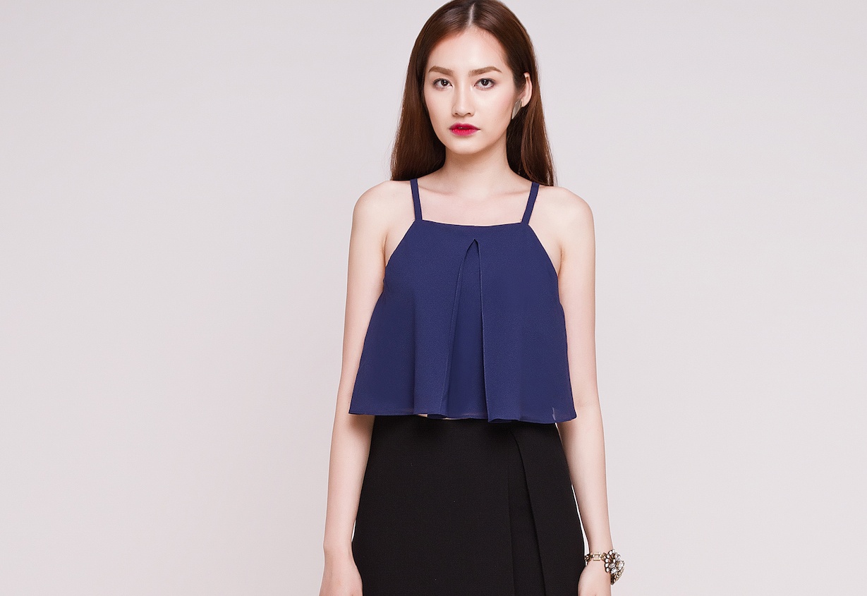 Truc Diem thanh lich voi trang phuc tu thiet ke hinh anh