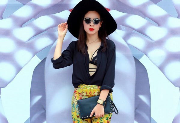 Sao Viet xau dep voi mot khoe noi y o su kien hinh anh