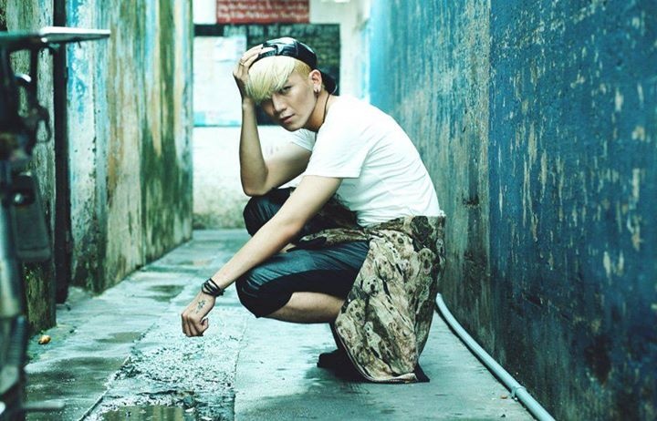 Nổi bật ở vòng casting online và được cộng đồng mạng ủng hộ có trưởng nhóm hài BB&BG - BB Trần. Anh tên thật là Trần Phan Quốc Bảo, sinh năm 1990. Quốc Bảo sở hữu chiều cao 1,81 m. Nam thí sinh được khen ngợi là biểu cảm trước ống kính và gu thời trang ấn tượng. BB Trần cho hay, để tham gia cuộc thi anh đã tập luyện và giảm được 10 kg. Năm 2013, anh từng thử sức tại sân chơi này nhưng chưa thể tiến sâu vào vòng trong. 