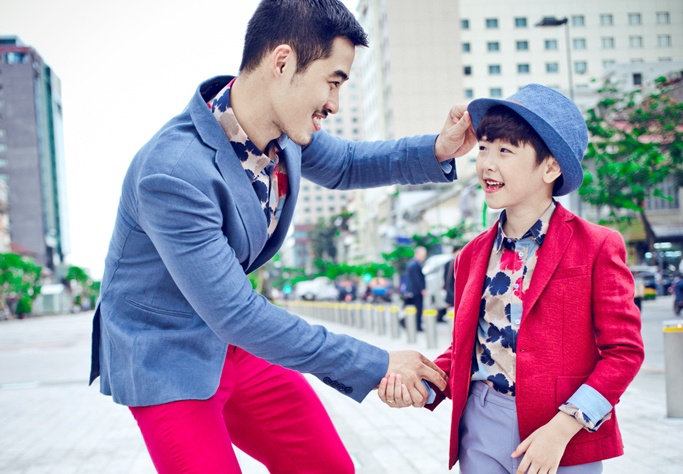 Trang phuc bo con dong dieu xuong pho he Sai Gon hinh anh