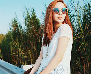 Street style ngay nang nong cuoi thang 5 cua sao Viet hinh anh