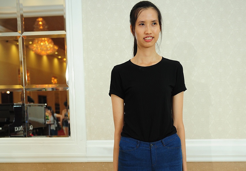 Co gai cao 1,9 m noi bat giua dan thi sinh Next Top Model hinh anh