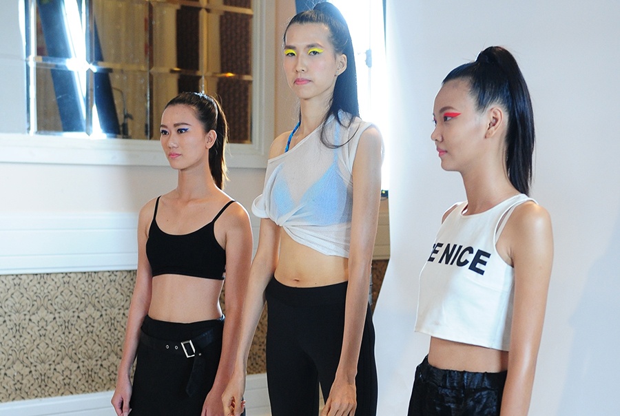 9X cao 1,9 m dien voan mong khoe noi y o vong chup anh hinh anh