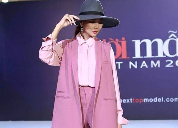 Thoi trang dang cap cua Thanh Hang o vong casting Top Model hinh anh