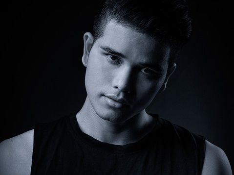 Ve lang tu cua chang dan toc gay sot Next Top Model hinh anh