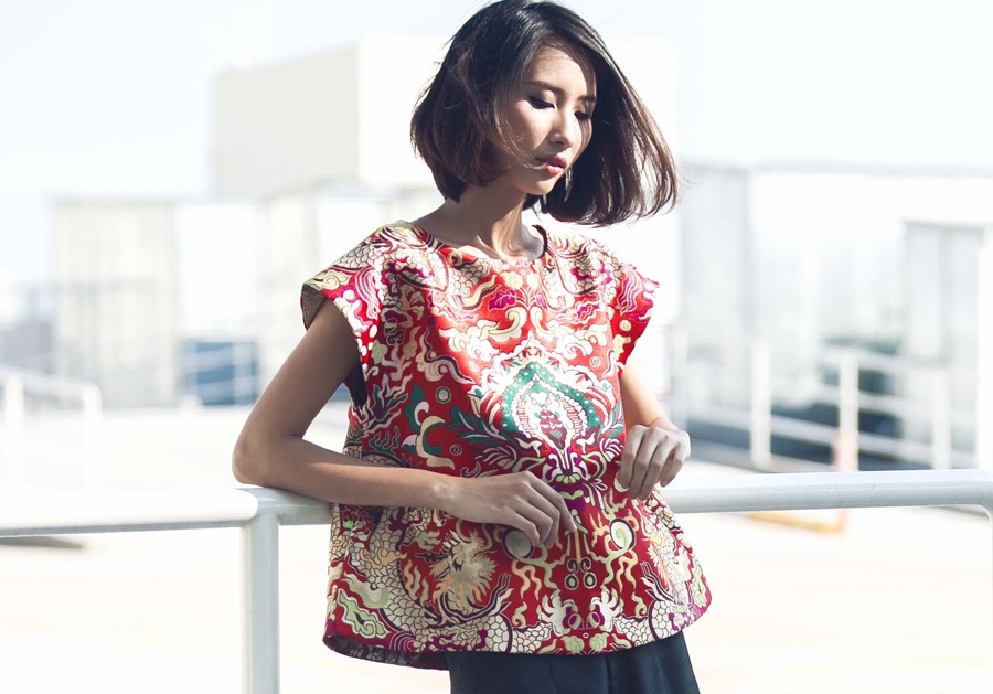 Ban sao Hoang Thuy giau dang gay voi mot suong rong hinh anh