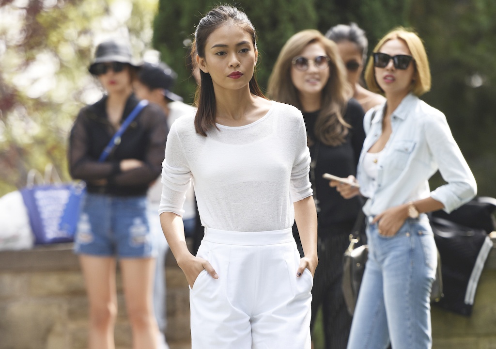 Chan dai Viet mac sanh dieu tap catwalk tai lau dai o My hinh anh