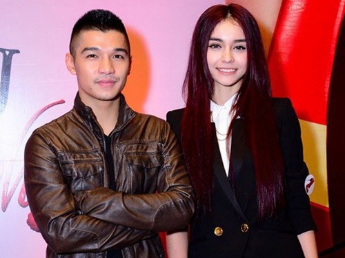 Gu thoi trang ca tinh cua Cuong Seven va ban gai moi hinh anh