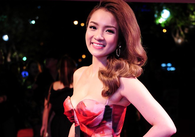 Thuy Top, Dong Nhi dan dau nhom sao mac dep trong tuan hinh anh