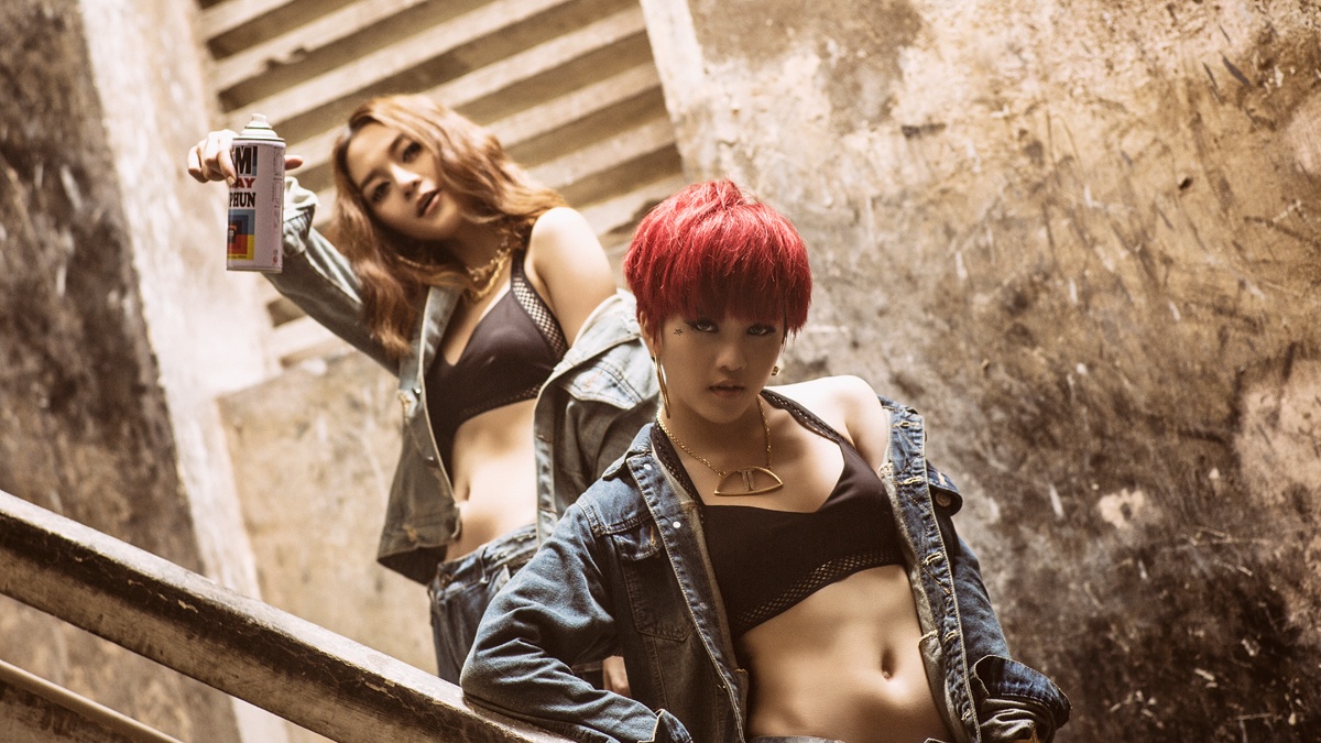 Ban gai Son Tung M-TP ca tinh trong MV moi hinh anh