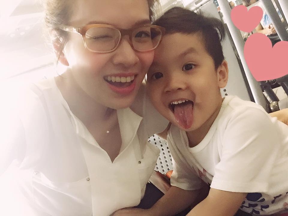 Muon kieu 'cua sung lam nghe' cua sao Viet hinh anh