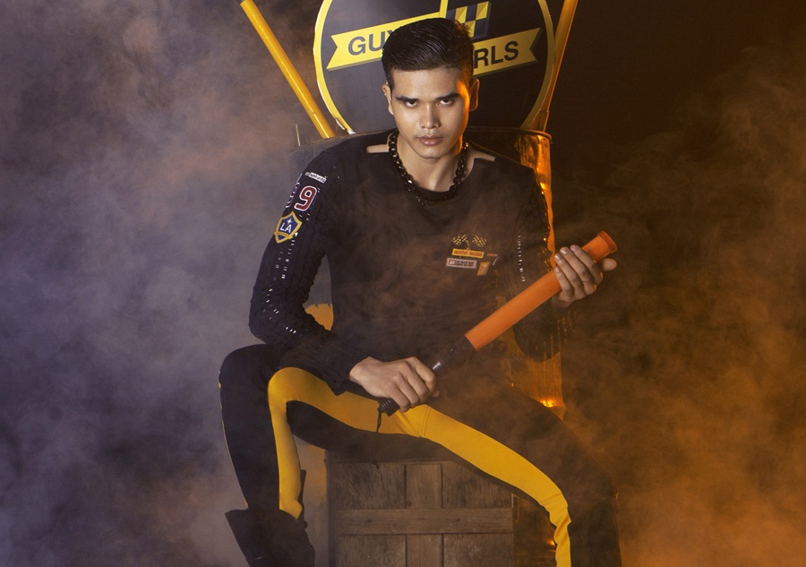 Lo dien 14 thi sinh vao nha chung Next Top Model hinh anh