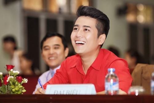 Khoanh khac dep trong cong viec va cuoc song cua MC qua co hinh anh