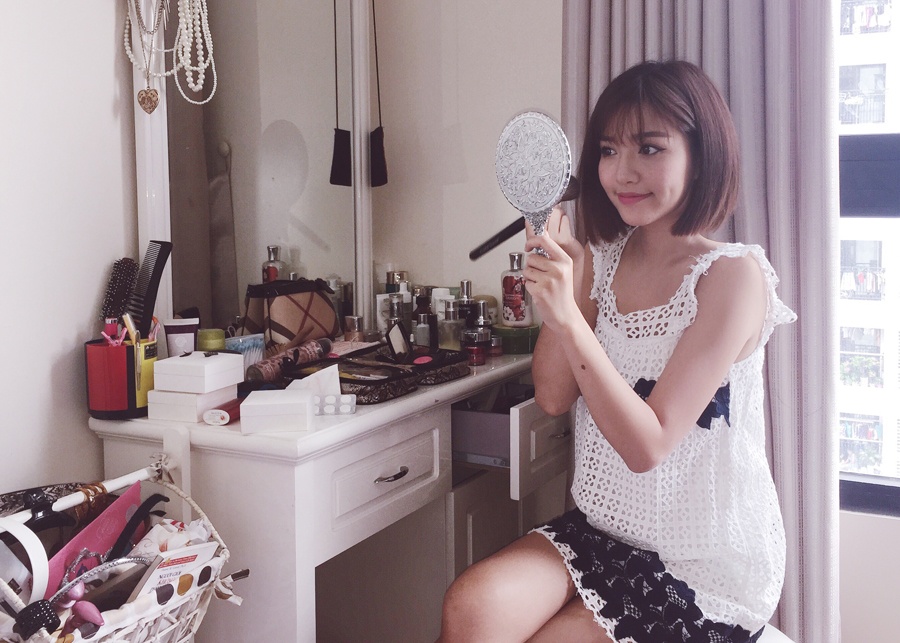 Mot ngay it show dien cua Bich Phuong Idol hinh anh