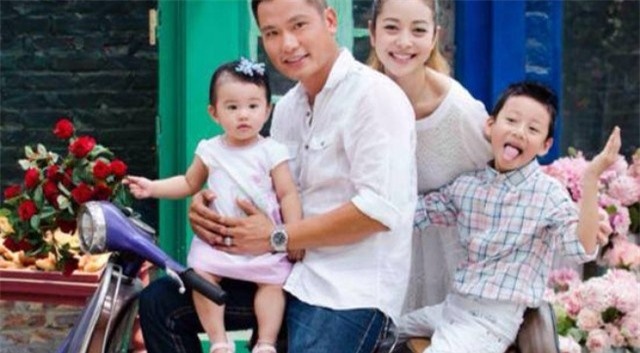 Gia đình hạnh phúc hiện tại của Jennifer Phạm.