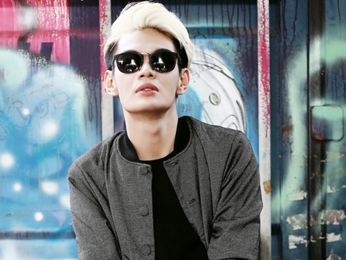 Dao Ba Loc nhuom toc bach kim de thay doi hinh anh hinh anh