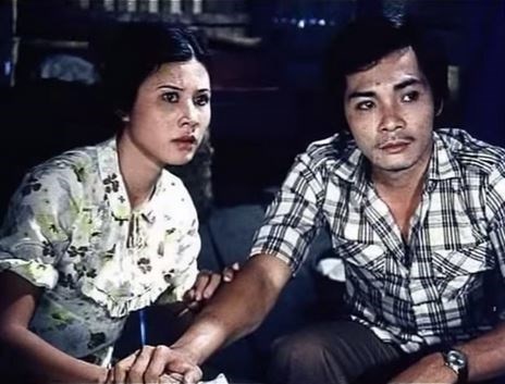 Nhung moi tinh dam nuoc mat cua dien vien Thuong Tin hinh anh