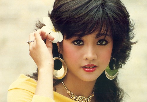 Cuoc doi cua dien vien co doi mat ngay tho nhat Viet Nam hinh anh