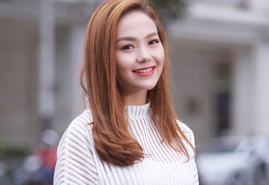 Minh Hang: 'Toi thich duoc ban trai tang qua' hinh anh