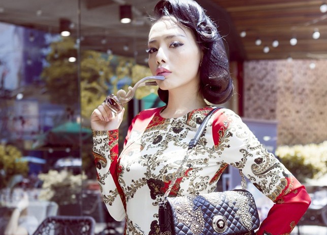 Miss Bikini bi de doa khi mang bau 4 thang hinh anh