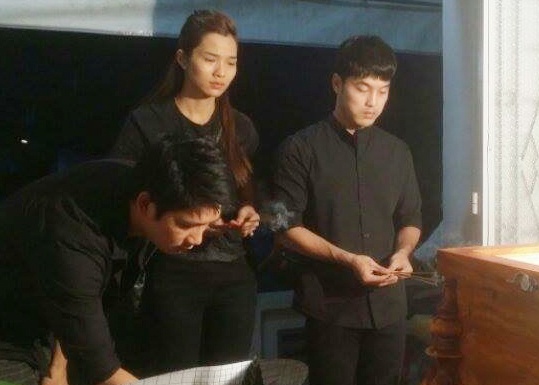 Ung Hoang Phuc tuc truc trong tang le Nguyen Giau hinh anh