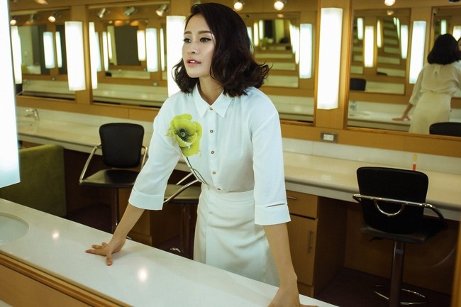 MC Phi Linh: 'Luon het minh tu giay phut dau tien' hinh anh