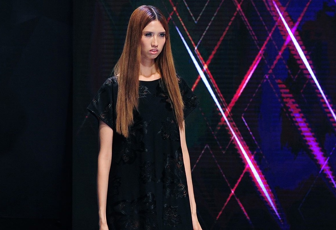 Thi sinh Next Top cao 1,9 m lan dau sai buoc catwalk hinh anh