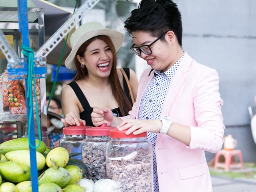 Duc Phuc - To Ny an qua vat via he hinh anh