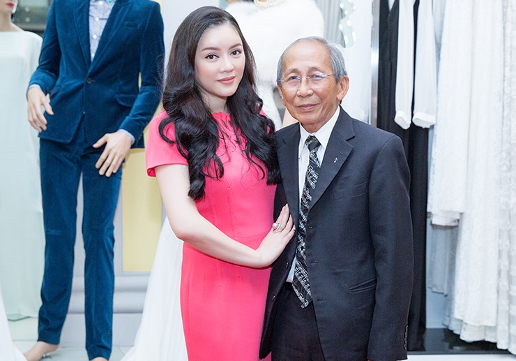 Ly Nha Ky moi nhac si Nguyen Anh 9 bieu dien hinh anh