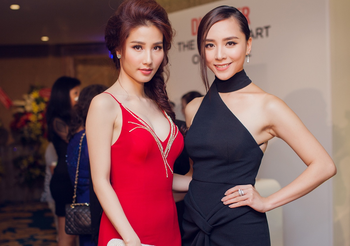 Thien Ly khoe vai tran goi cam o su kien hinh anh