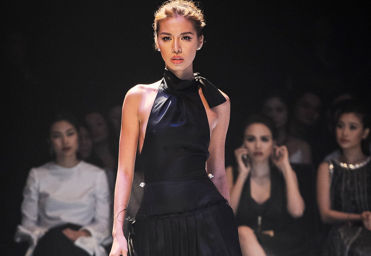 Nhung quy co thanh lich tren san dien Elle Show hinh anh