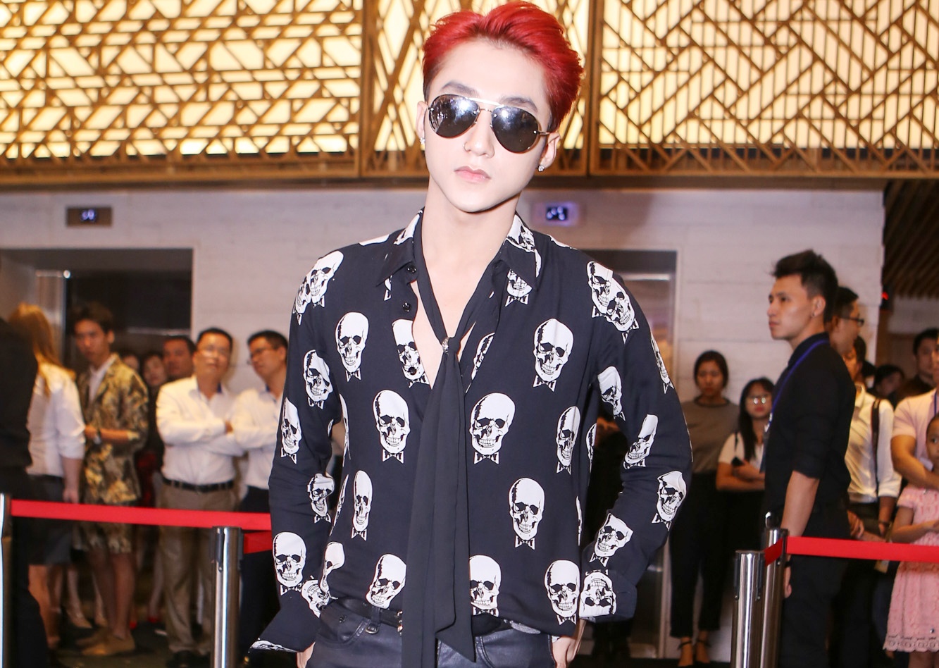 Son Tung - Bao Tram cung nhuom toc do du Tuan le thoi trang hinh anh