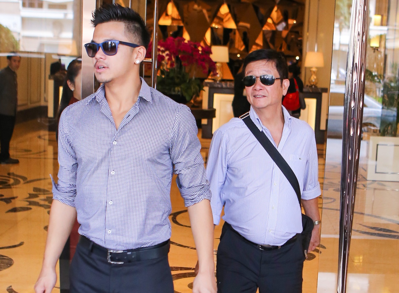 Trong Hieu banh bao di su kien hinh anh