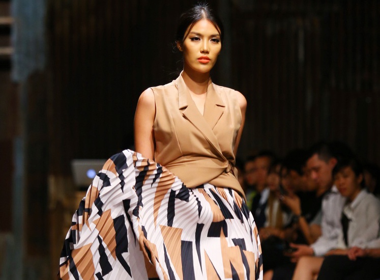 Lan Khue, Huong Ly sac lanh tren san dien thu dong hinh anh