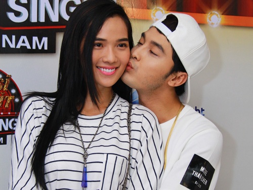 Ung Hoang Phuc hanh phuc khi Kim Cuong mang bau hinh anh