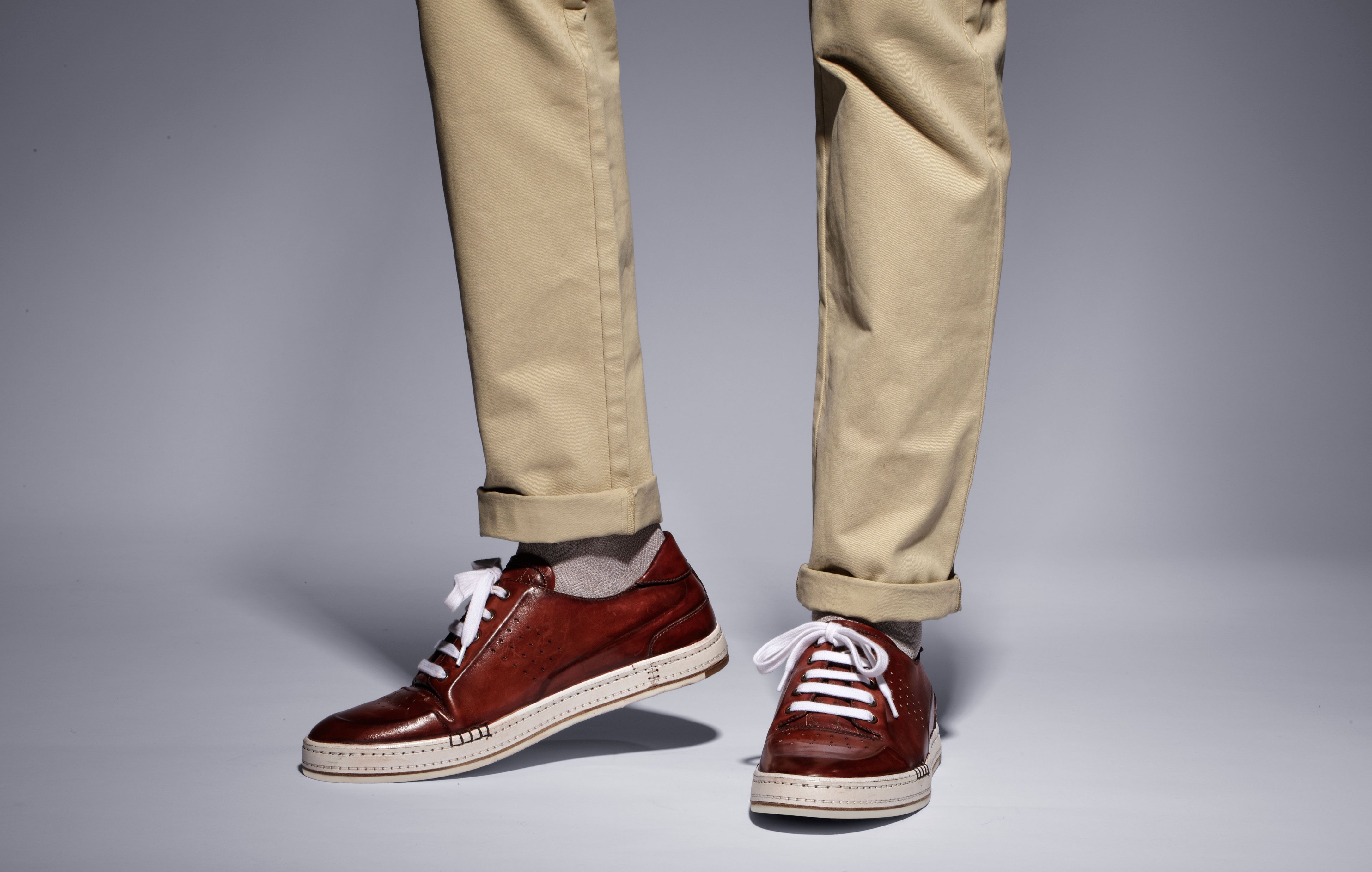 sneakers xa xi anh 9