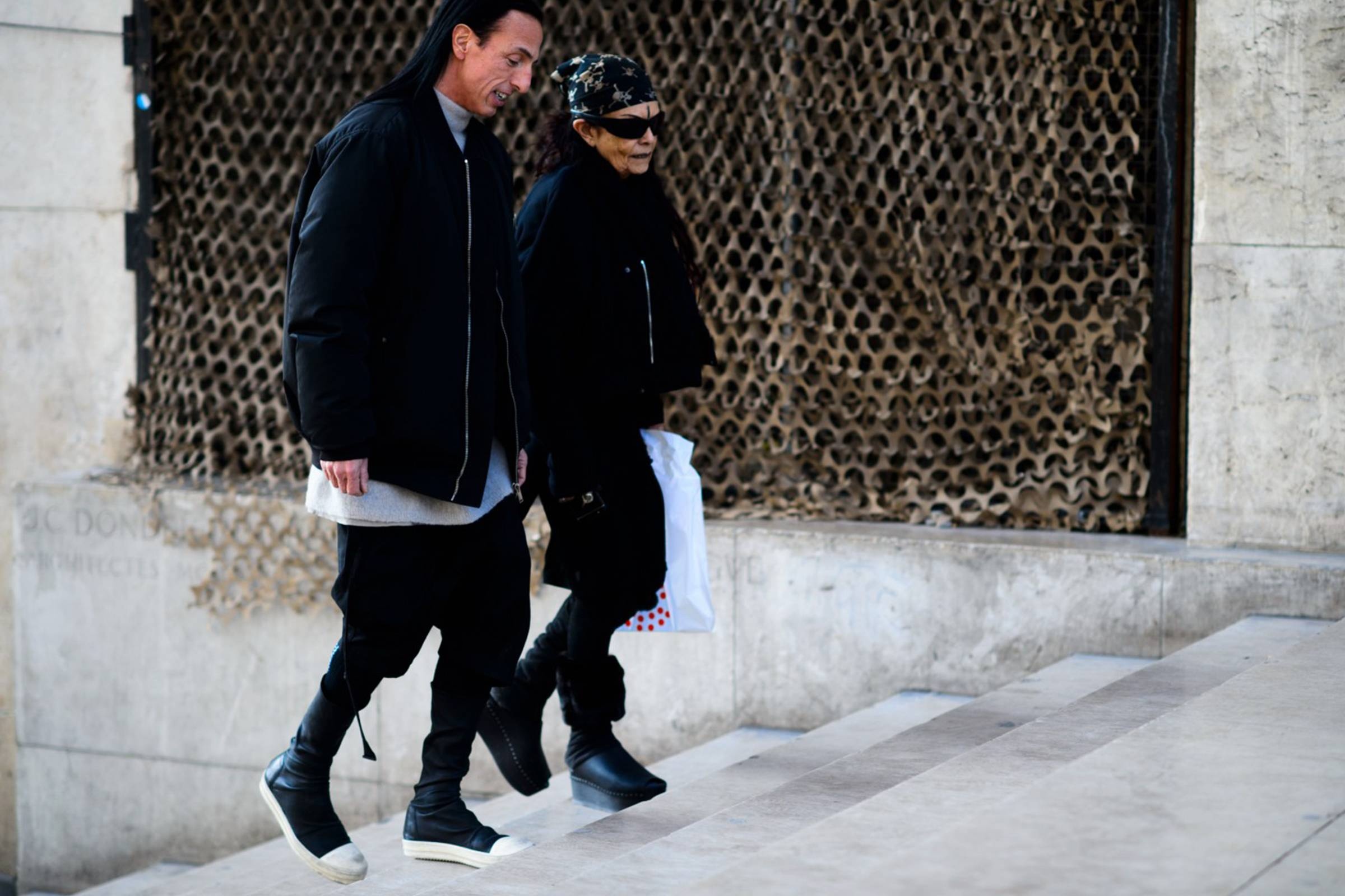 sneakers xa xi anh 2