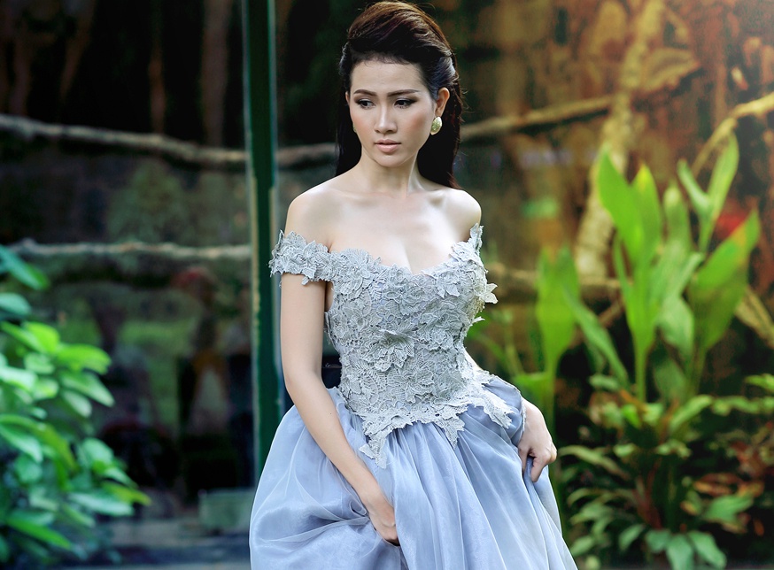 Phan Thi Mo dien dam da hoi goi cam hinh anh