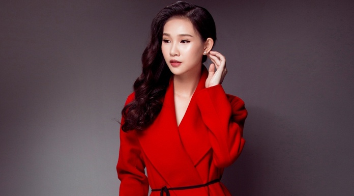 Nu hoang trang suc sanh dieu voi trang phuc thu dong hinh anh