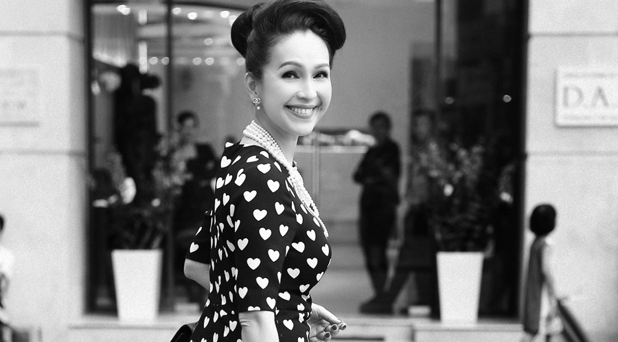 Diem My xuong pho voi street style thap nien 1990 hinh anh