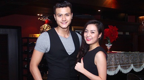 Vinh Thuy vui khi duoc khen dep doi voi Hoang Thuy Linh hinh anh