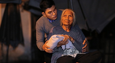 Thi sinh sieu mau chup anh chu de cam xuc yeu thuong hinh anh