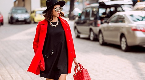 Minh Trieu goi y 6 cach phoi ao khoac thu dong sac mau hinh anh