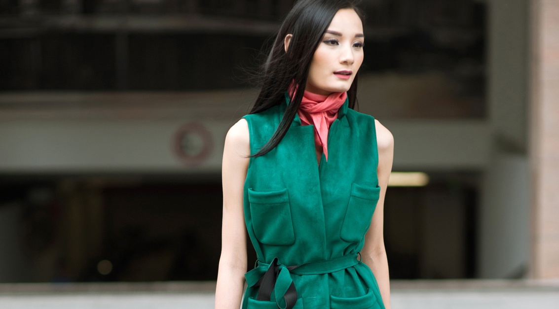 4 mau ao khoac cach dieu giup Le Thuy che dang gay hinh anh