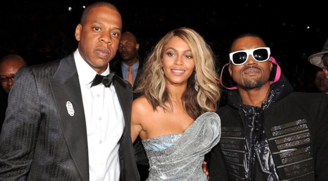 Nhac so cho nguoi nghe tren mang: Doi moi hay la chet hinh anh