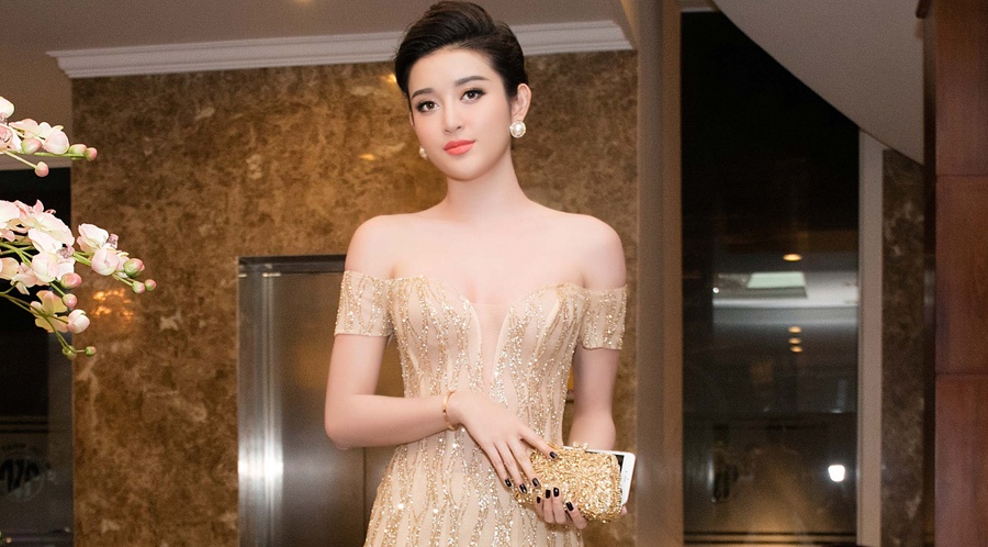 8 bo canh dep tren tham do su kien thang 1 hinh anh