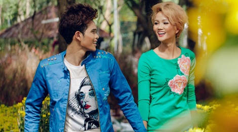 Cap mau Tay Nguyen goi y trang phuc Valentine ngot ngao hinh anh