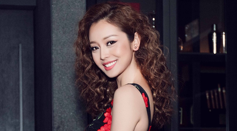 Dan hoa hau, a hau Viet long lay di su kien hinh anh