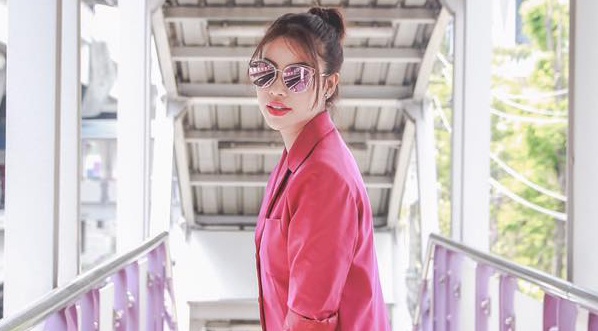 Street style cua sao Viet cuoi thang 2 hinh anh